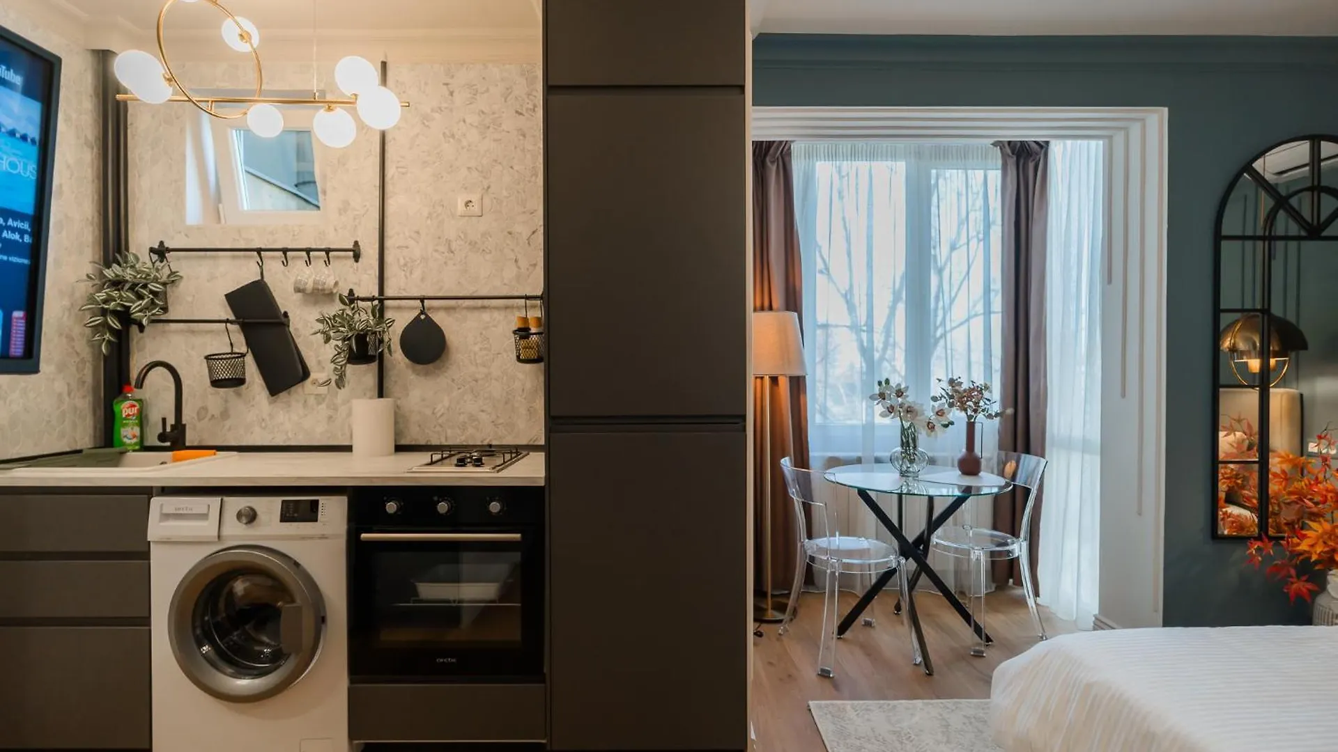 Opal Gem Studio In Old Town Bucureşti 0*,  România